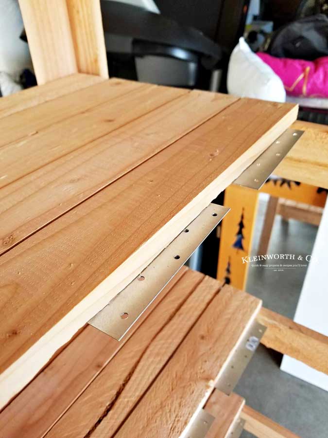 idées d'étagères d'angle - Etagère d'angle DIY