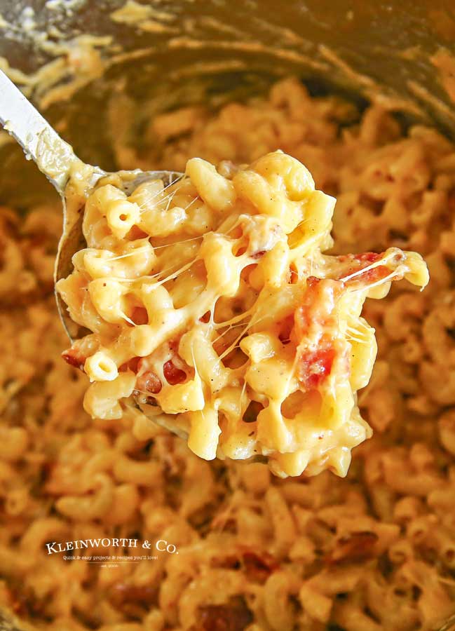 how to make Instant Pot Bacon Mac and Cheese