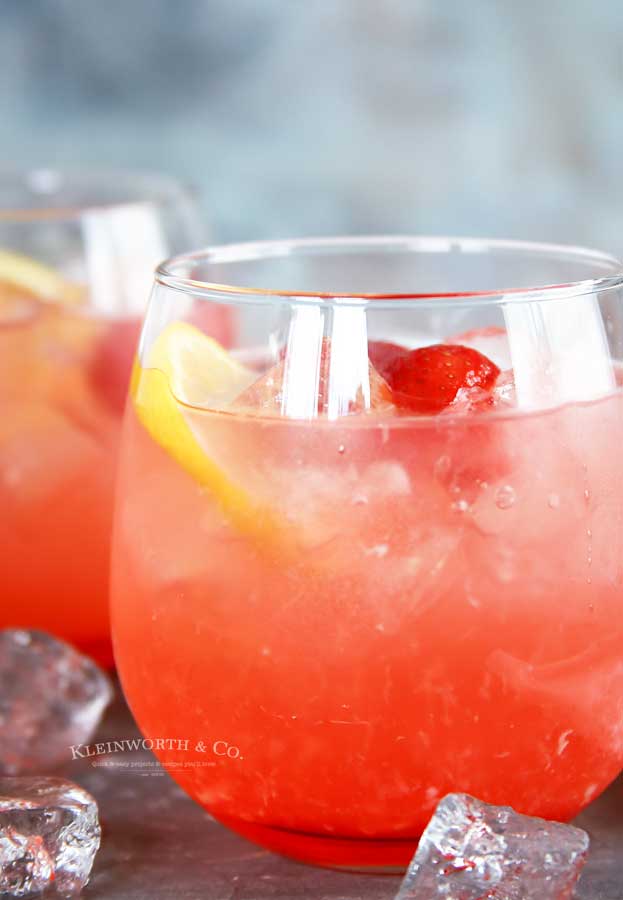 peach drink recipe - Peach Strawberry Lemonade