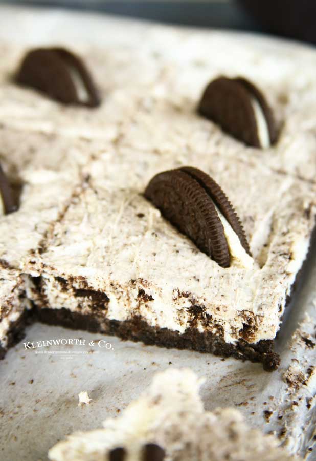 No-Bake Oreo Cheesecake bars