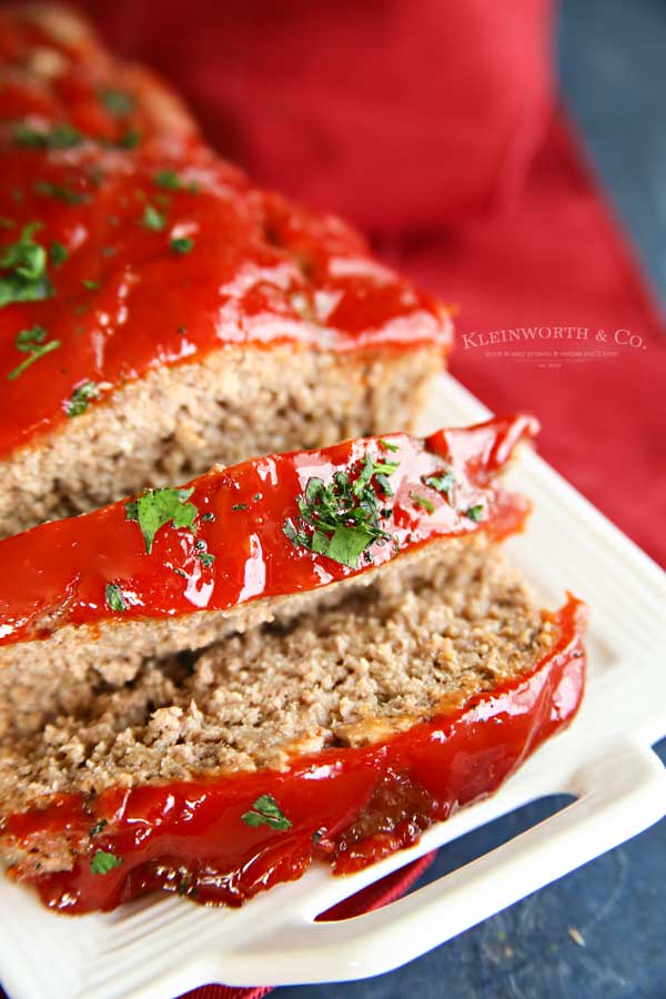 easy homemade Classic Meatloaf Recipe