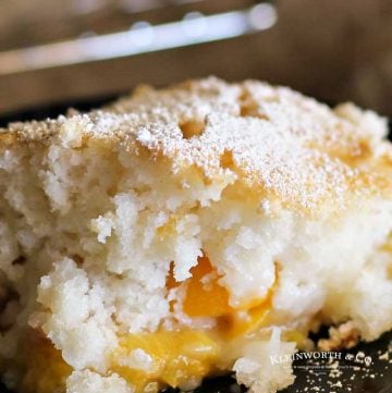 How to make Easy Peach Cobbler