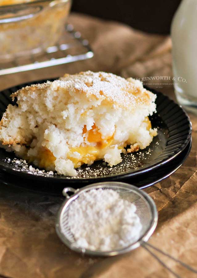 Easy Peach Cobbler with canned peaches