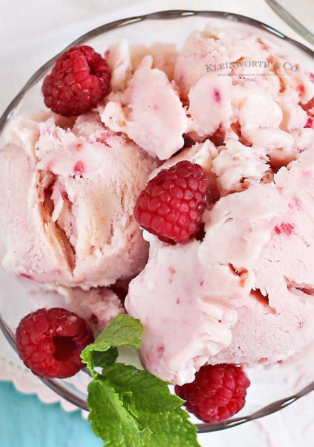 easy dessert recipe - Raspberry White Chocolate Frozen Yogurt