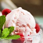 how to make Raspberry White Chocolate Frozen Yogurt