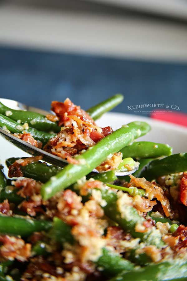 string beans recipe - Bacon & Garlic Green Beans