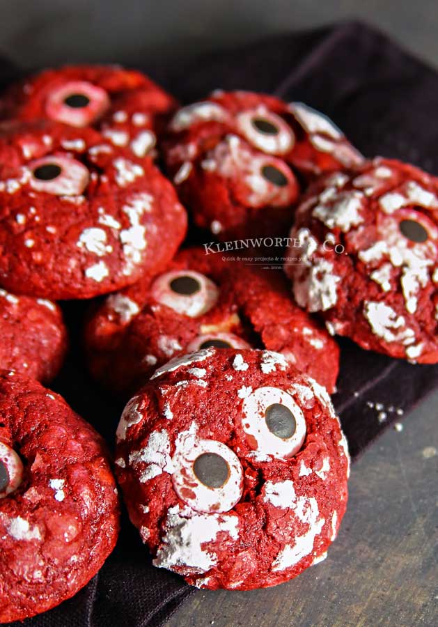 Halloween Party - Bloodshot Eyeball Red Velvet Crinkle Cookies