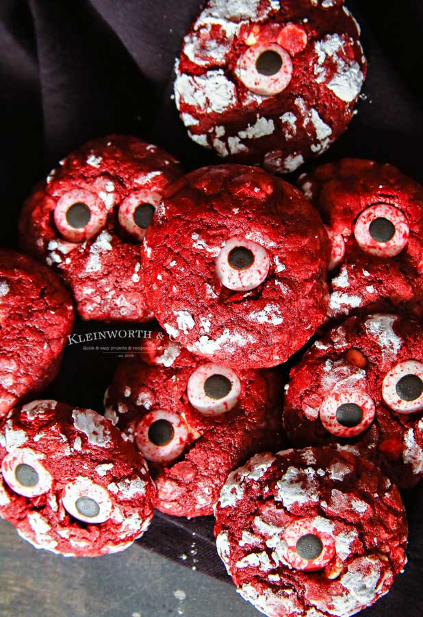 Halloween - Bloodshot Eyeball Red Velvet Crinkle Cookies