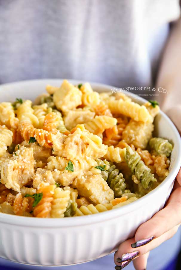 30 minute dinner - Triple Cheddar Chicken and Pasta