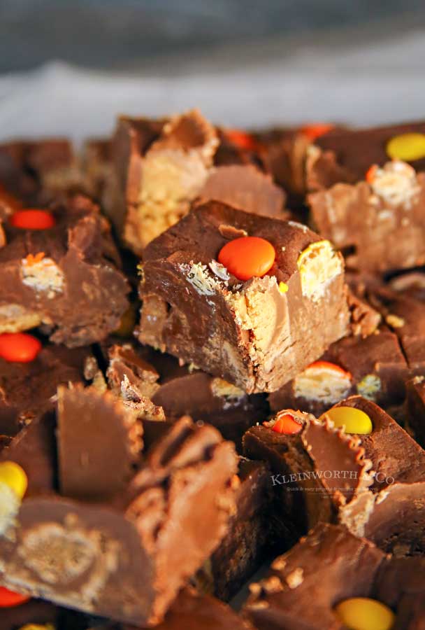 4 ingredient - Easy Microwave Reese's Fudge