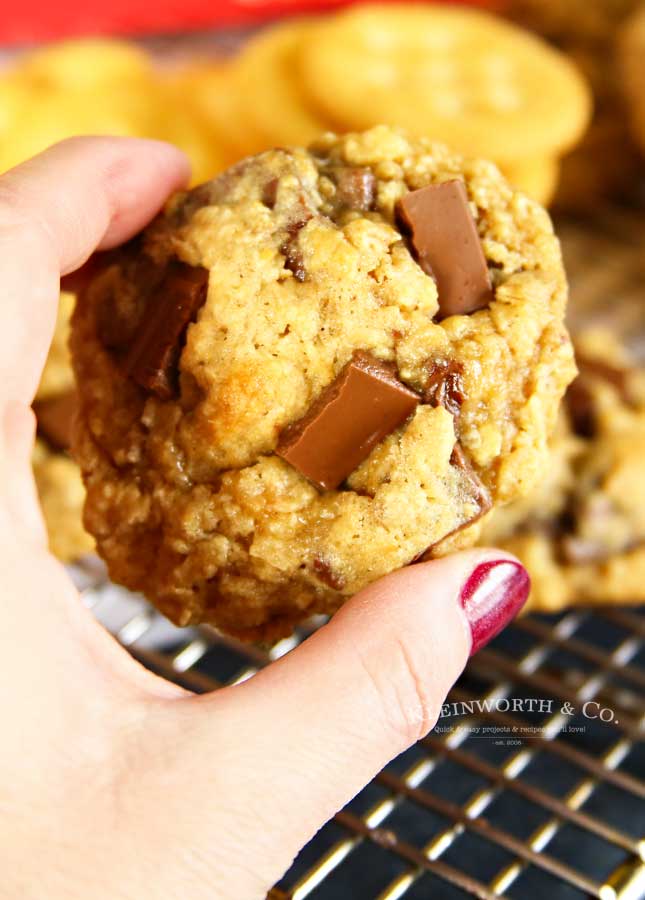 How to make Chewy Oatmeal Cookies