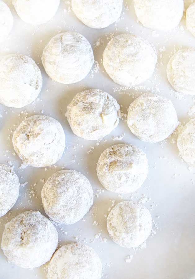 Russian Tea Cakes - Snowball Cookies