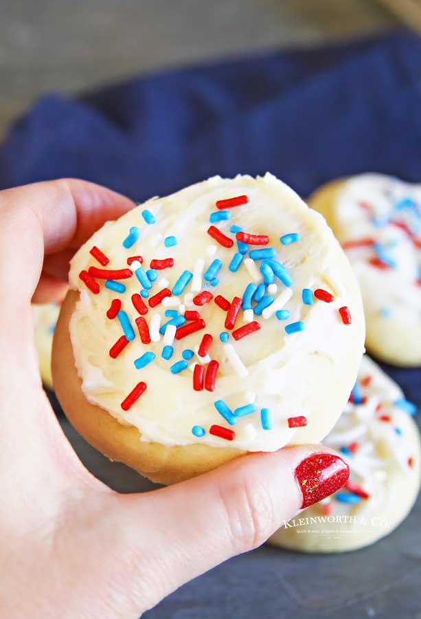 4th of July Recipe - Lofthouse Sugar Cookies - Copycat Recipe