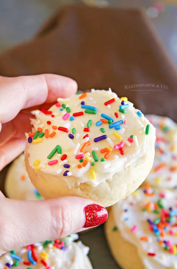 Birthday recipe - Lofthouse Sugar Cookies - Copycat Recipe