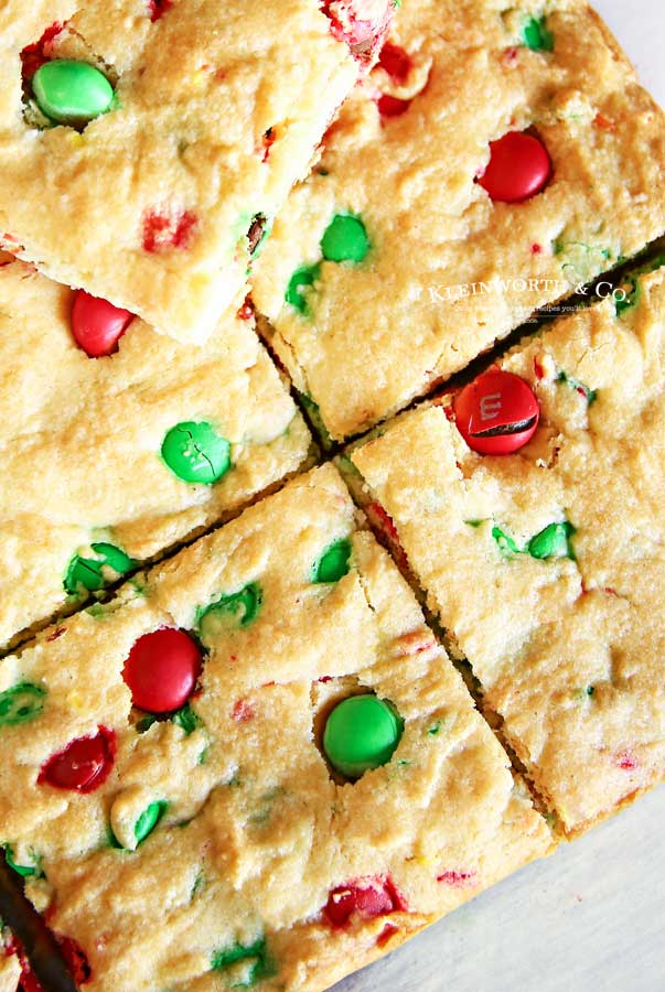 treat recipe - M&M Christmas Cookie Bars