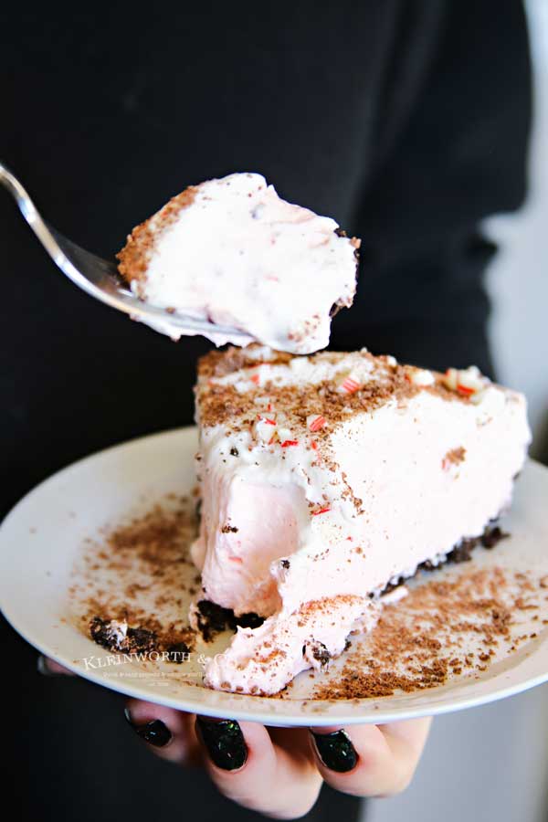 No-Bake Peppermint Cheesecake dessert