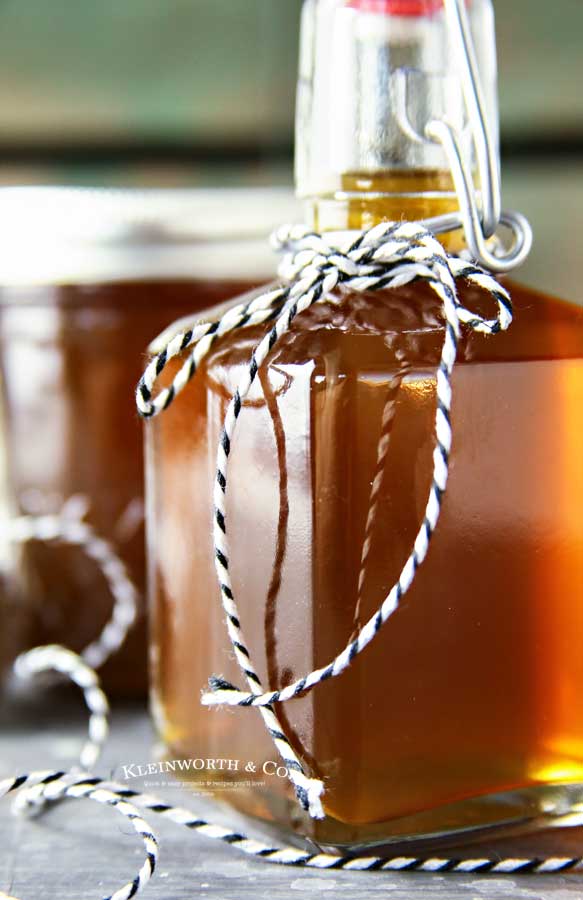 how to make Slow Cooker Salted Caramel Moonshine