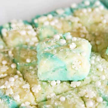 How to make Easy Snowflake Fudge