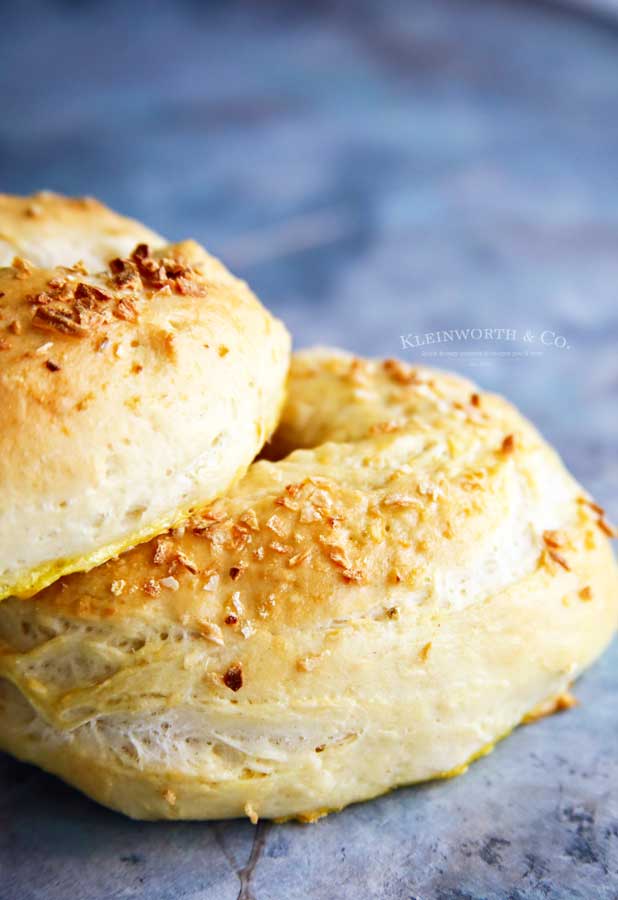 5 ingredient - Homemade Onion Bagels