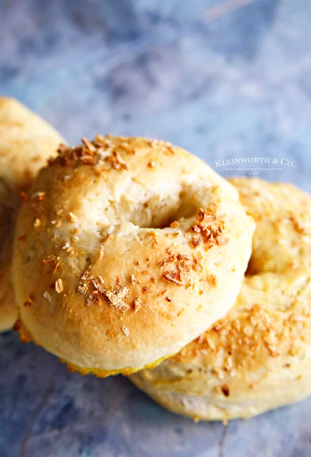 how to make Homemade Onion Bagels