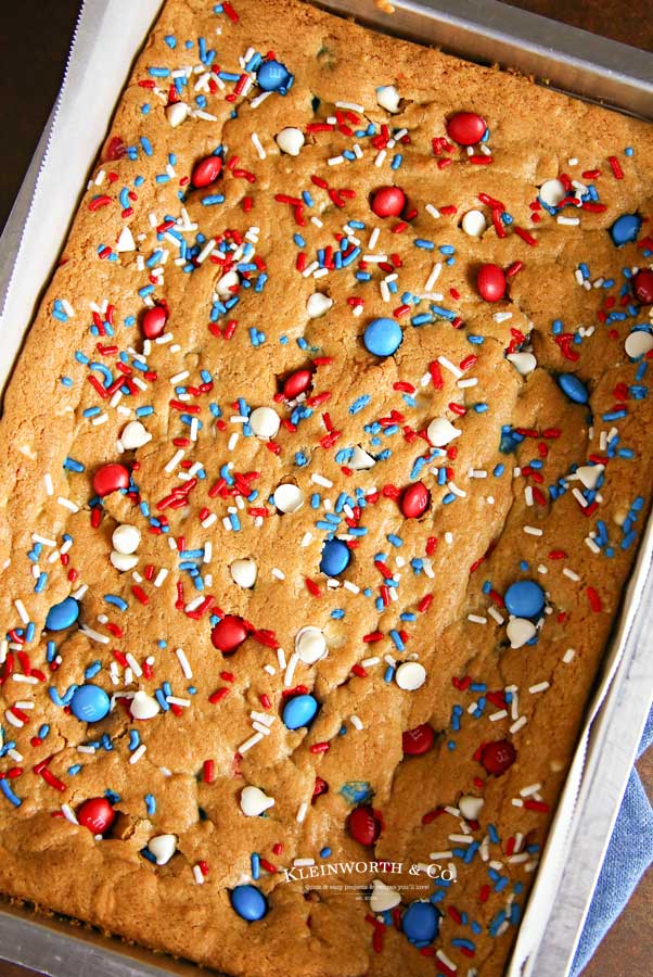 Dessert recipe M&M's Cookie Bars