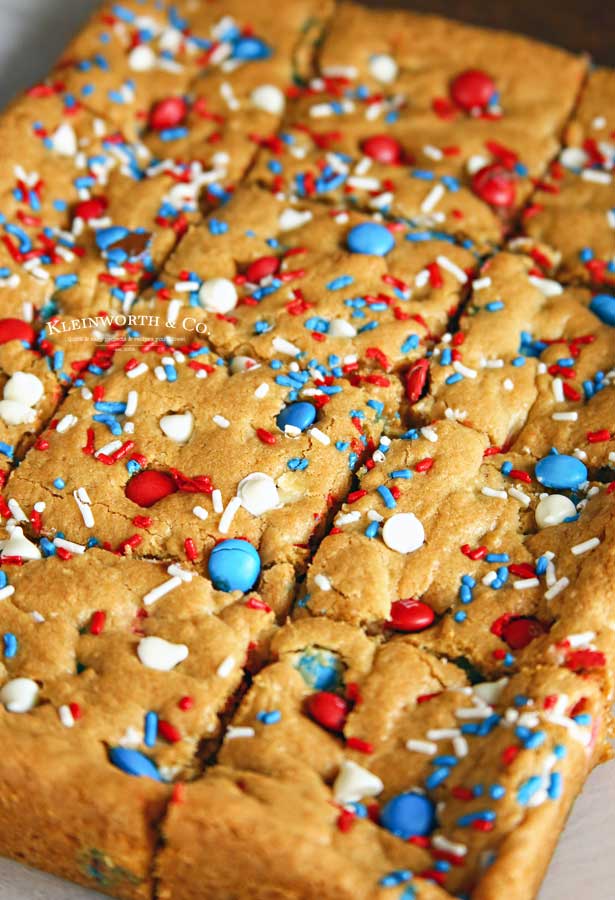 Recipe for Patriotic M&M's Cookie Bars