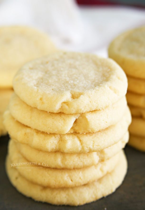 4Ingredient Sugar Cookies Yummi Haus