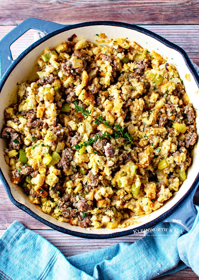 How to make Easy Sausage Stuffing