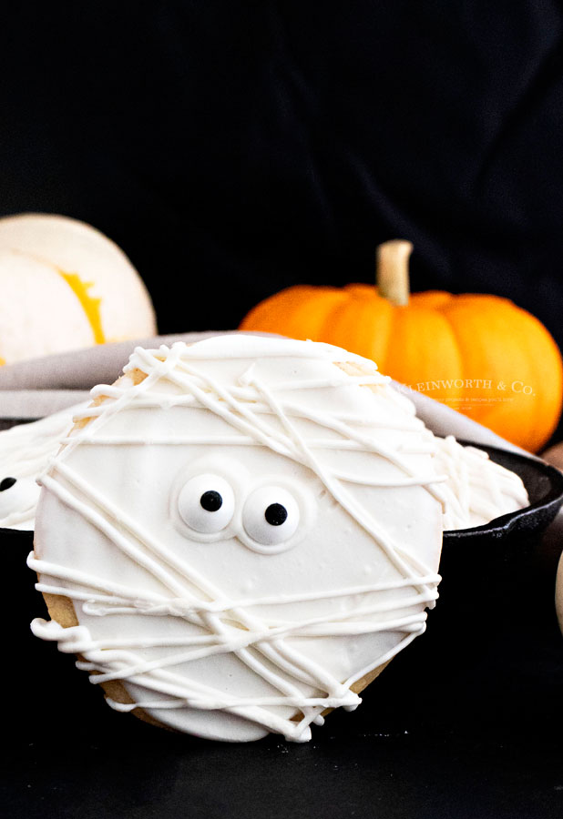 How to make Halloween Cookies