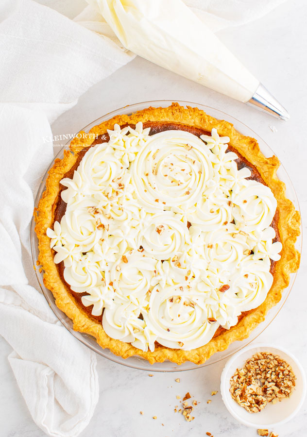 decorated pumpkin pie