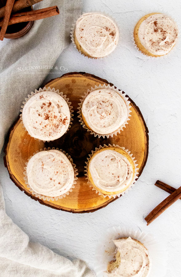 Frosted Cinnamon Cupcakes