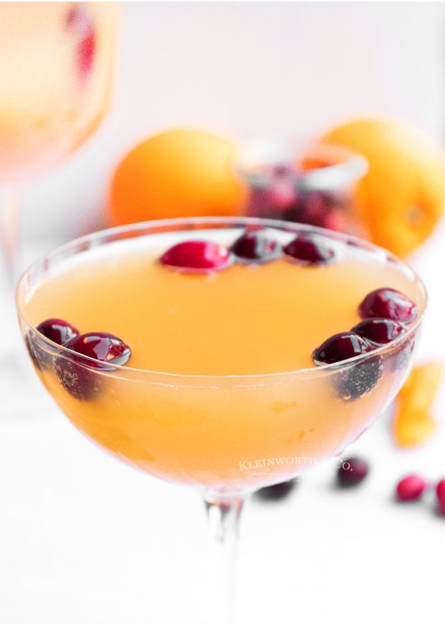 https://www.kleinworthco.com/wp-content/uploads/2020/10/Cranberry-Orange-Mimosa-Christmas.jpg