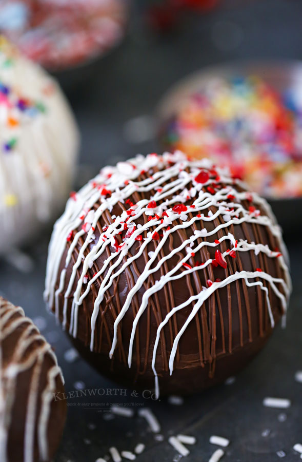 Peppermint Hot Chocolate Bombs