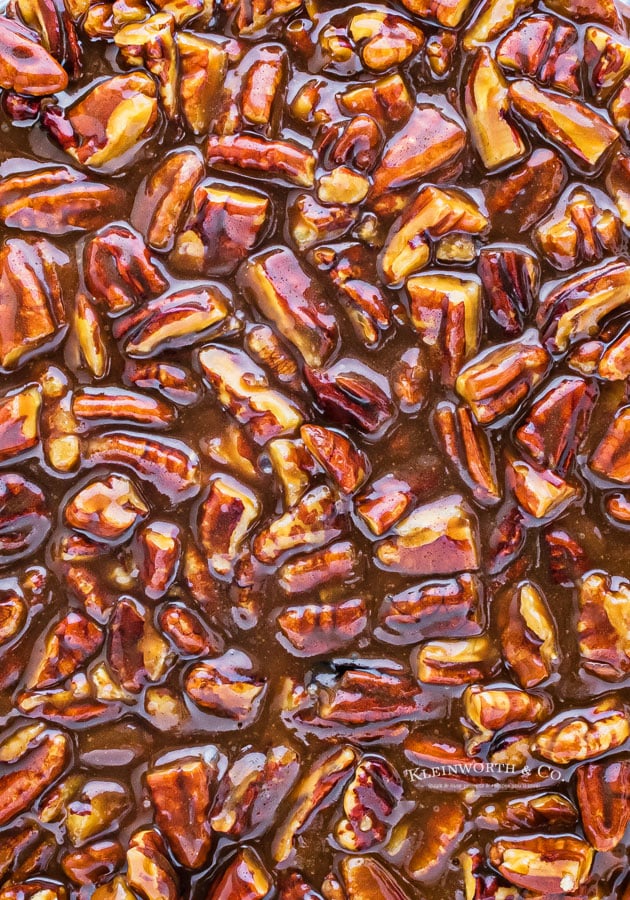 sticky pecan caramel topping