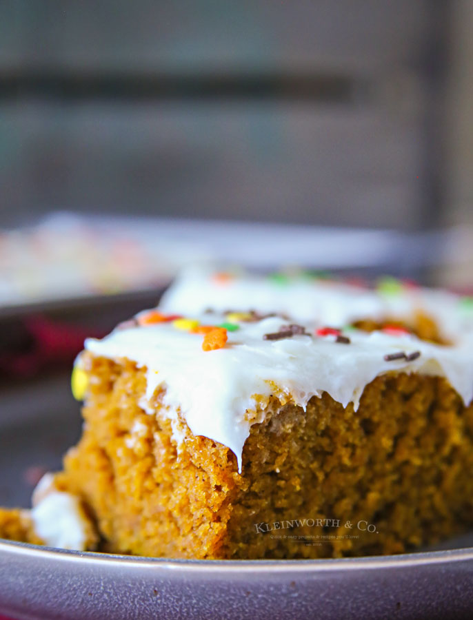 Holiday Dessert - Pumpkin Cake