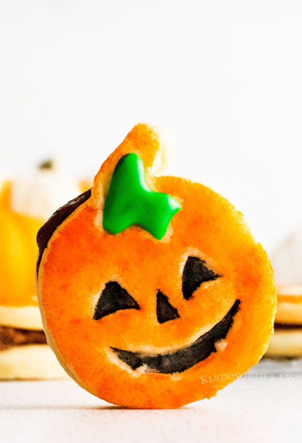 Pumpkin Shortbread Cookies with Chocolate