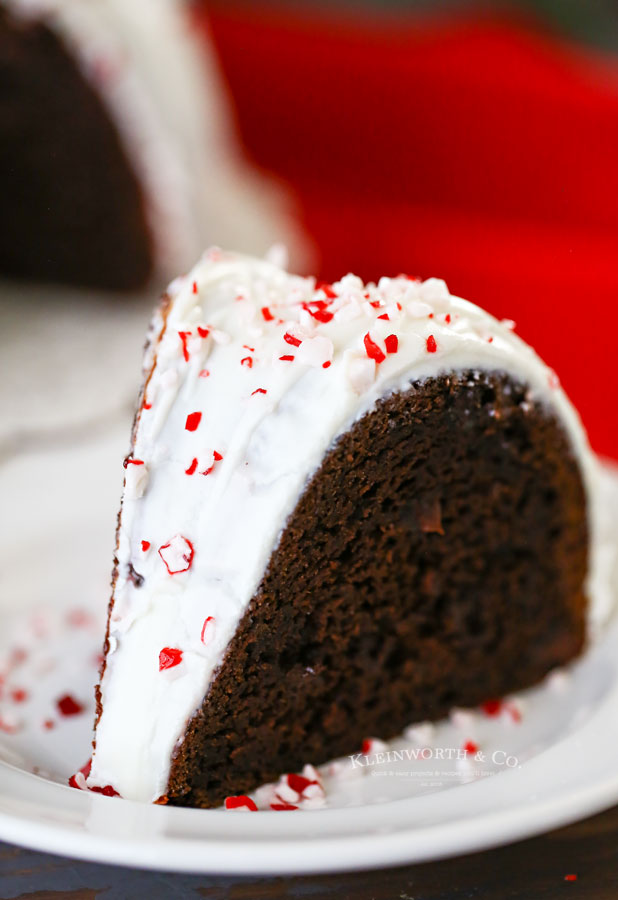 Peppermint Christmas Cake