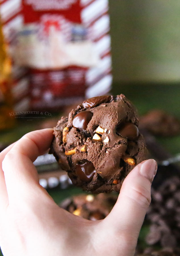 Salty Sweet Pretzel Cookies