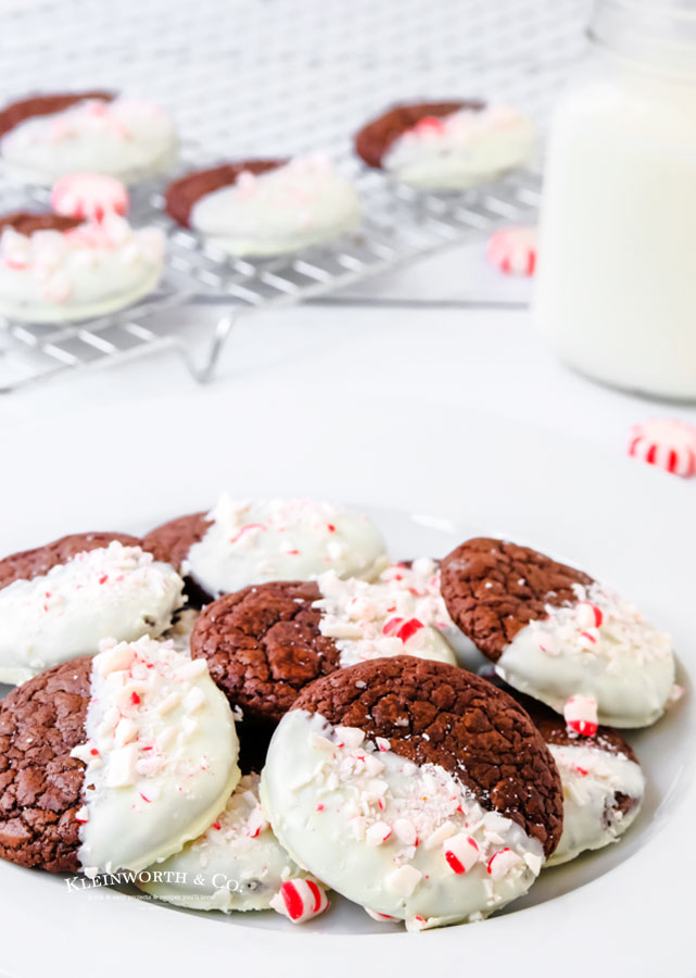 chocolate cookies dipped in white chocolate