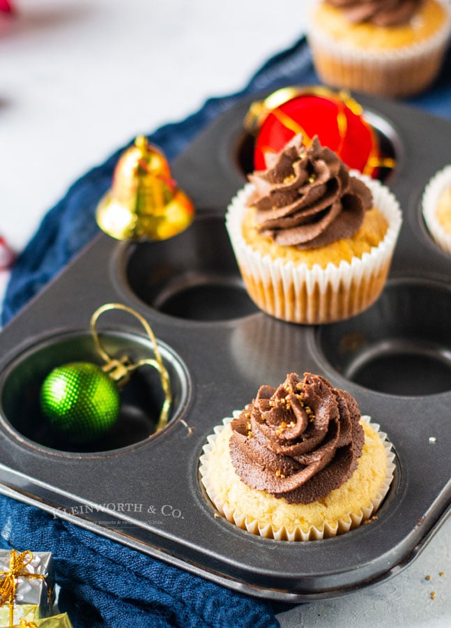 Christmas party cupcakes