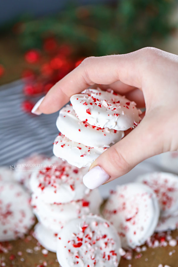 3-ingredient peppermint cookies