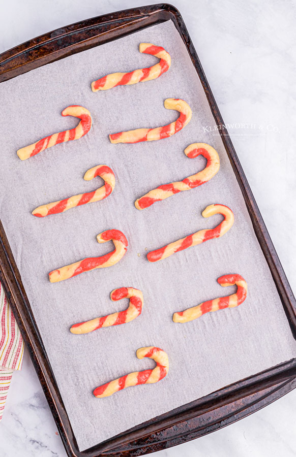 baking candy cane cookies