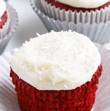 moist red velvet cupcakes