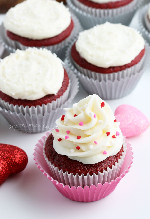 valentine cupcakes - red velvet