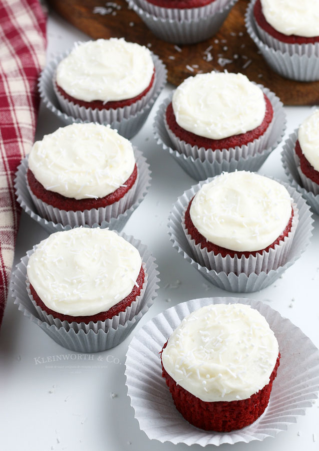 Red Velvet Cupcakes with Cream Cheese Frosting recipe