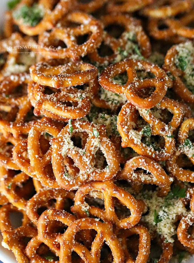 recipe for Garlic Parmesan Pretzels