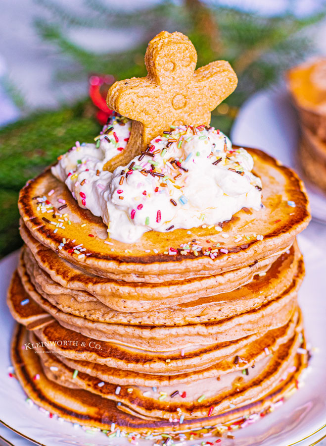 gingerbread and frosting pancakes