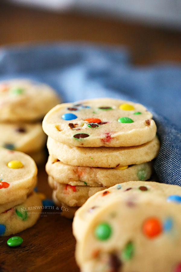 How to make M&M Slice & Bake Cookies