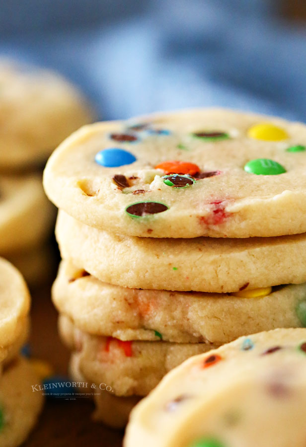 Mini M&M Cookies