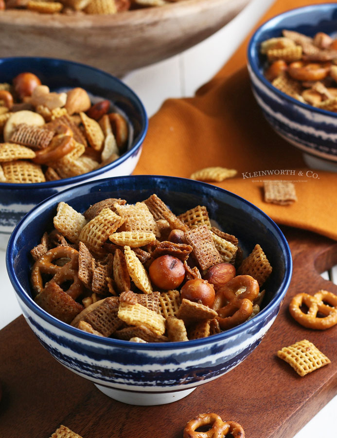 party mix with mixed nuts